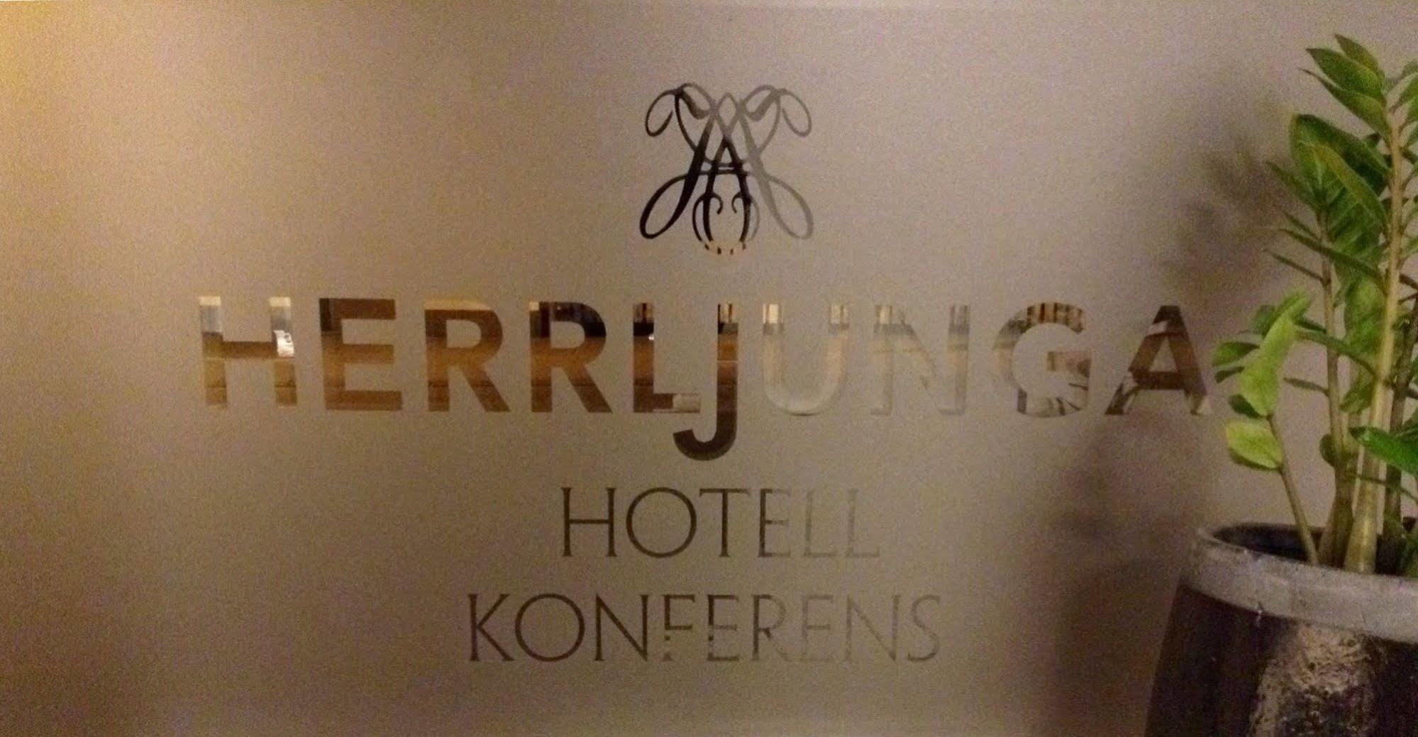 Herrljunga Hotell Exterior photo